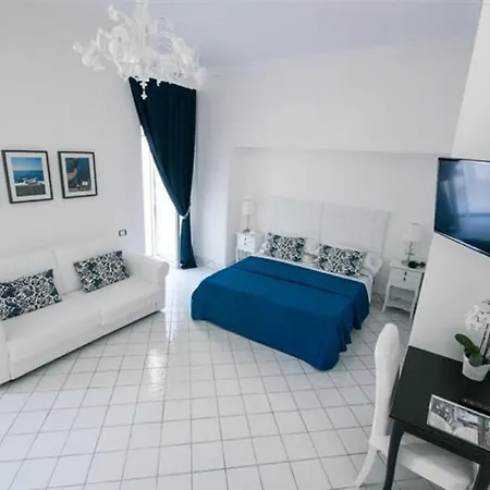 Gasthuis Palazzo Dogana 2*